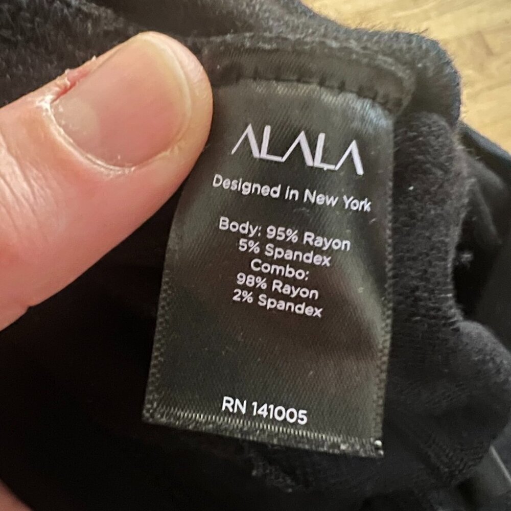 Alala Heron Black Ankle Joggers Women's Size Medium - Picture 8 of 13